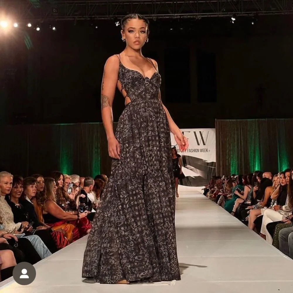 Lucia’s Sarto black brown dress corset backless size small - Picture 6 of 16